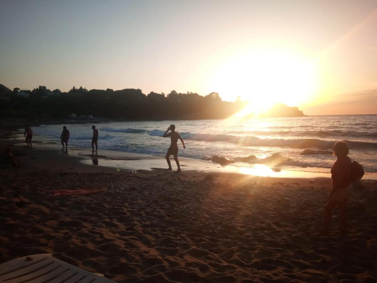 Stanza In Villa Con Giardino Vista Mare 체팔루 외부 사진