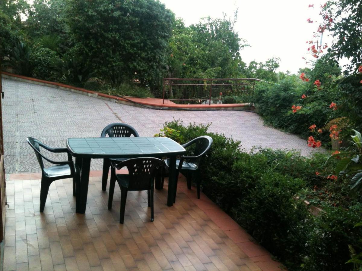 Stanza In Villa Con Giardino Vista Mare 체팔루 외부 사진