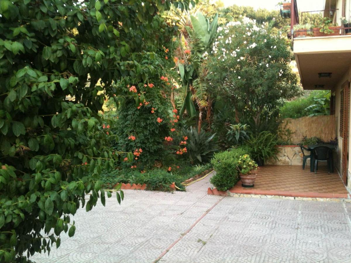 Stanza In Villa Con Giardino Vista Mare 체팔루 외부 사진
