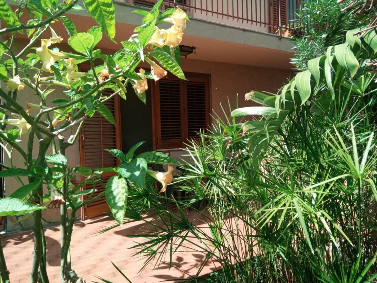 Stanza In Villa Con Giardino Vista Mare 체팔루 외부 사진