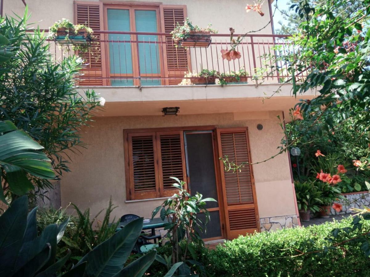 Stanza In Villa Con Giardino Vista Mare 체팔루 외부 사진